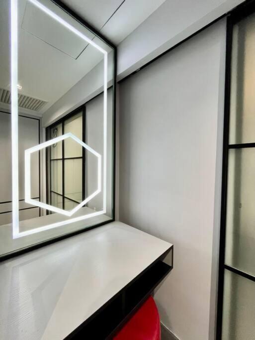 #211 M101 Dang Wangi Klcc View Pool By Livin Apartamento Kuala Lumpur Exterior foto